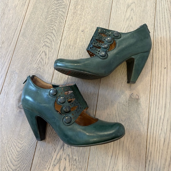 Miz Mooz Green Leather Heels - Picture 3 of 9
